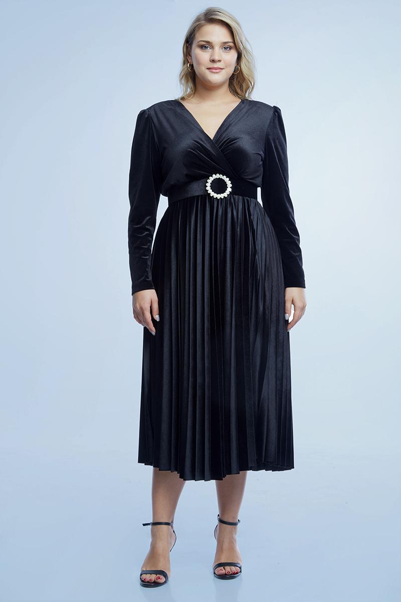 Black plus size velvet long sleeve midi dress