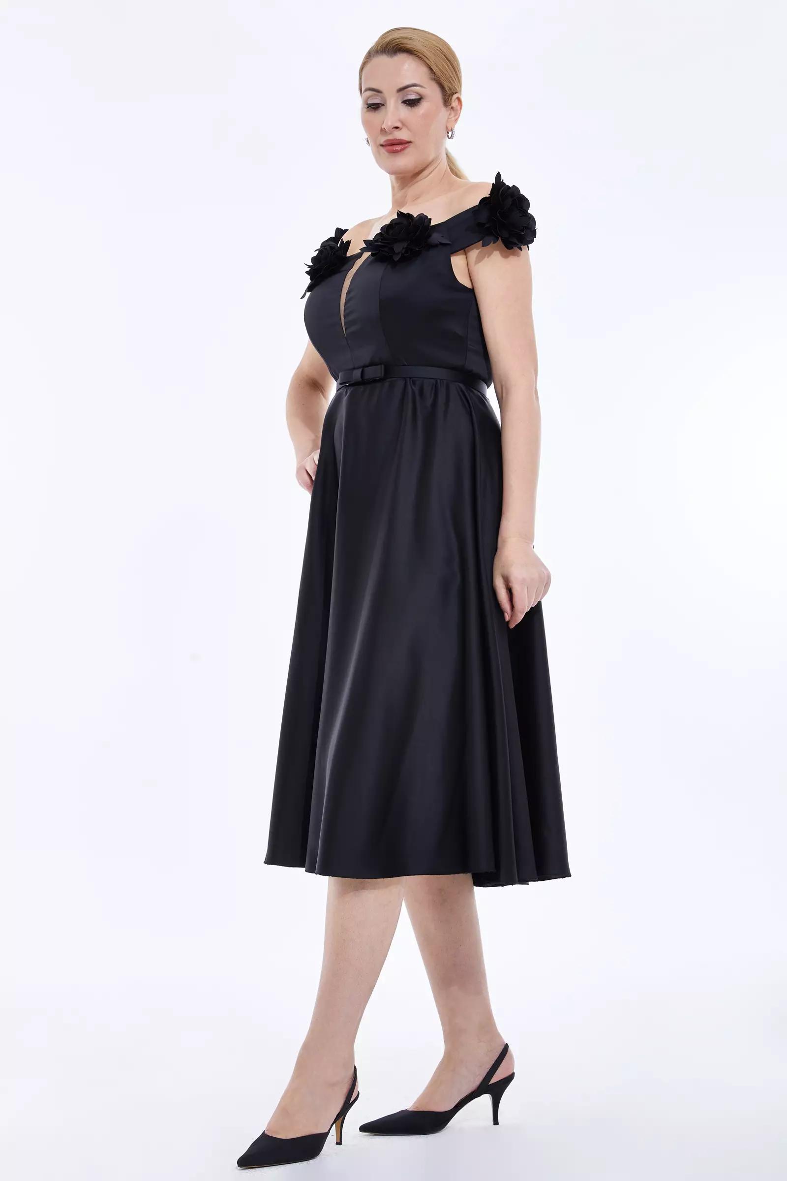 Black plus size satin sleeveless midi dress