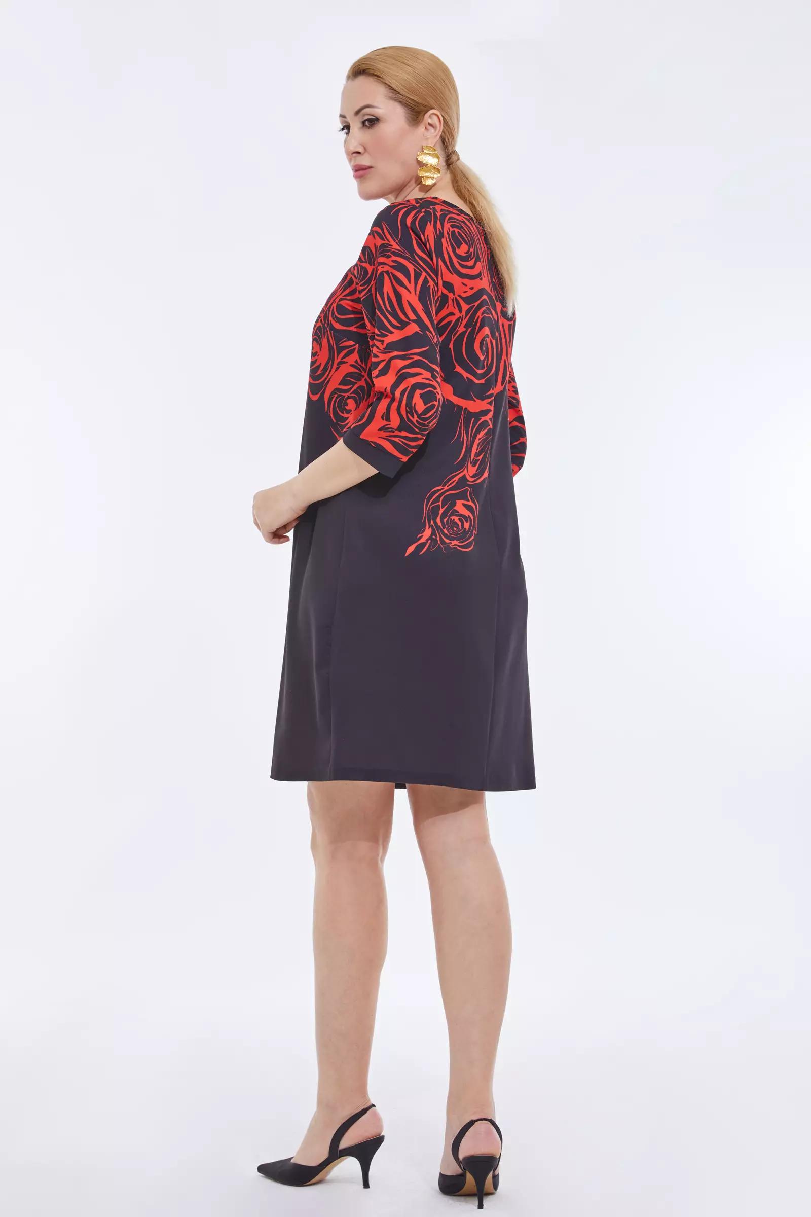 Printed plus size crepe 3/4 sleeve midi dress